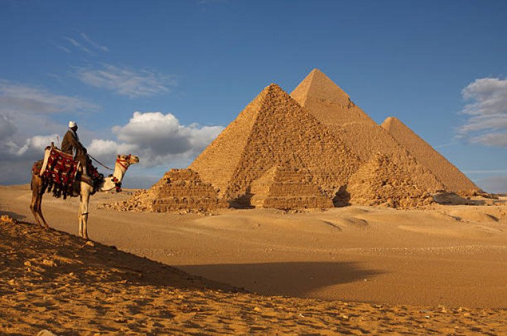 pyramids of giza